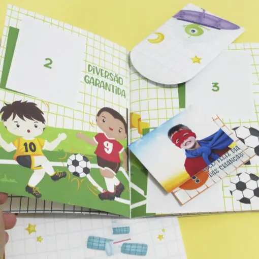 DIY: Álbum de Figurinhas Scrapbook